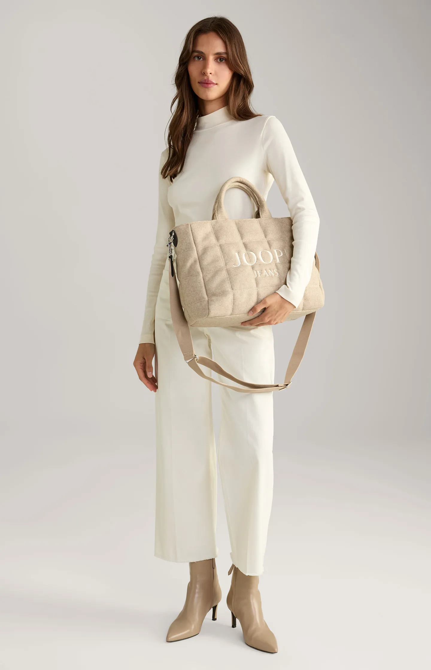 Handtasche Ordine Giaccone Sila in Hellbeige