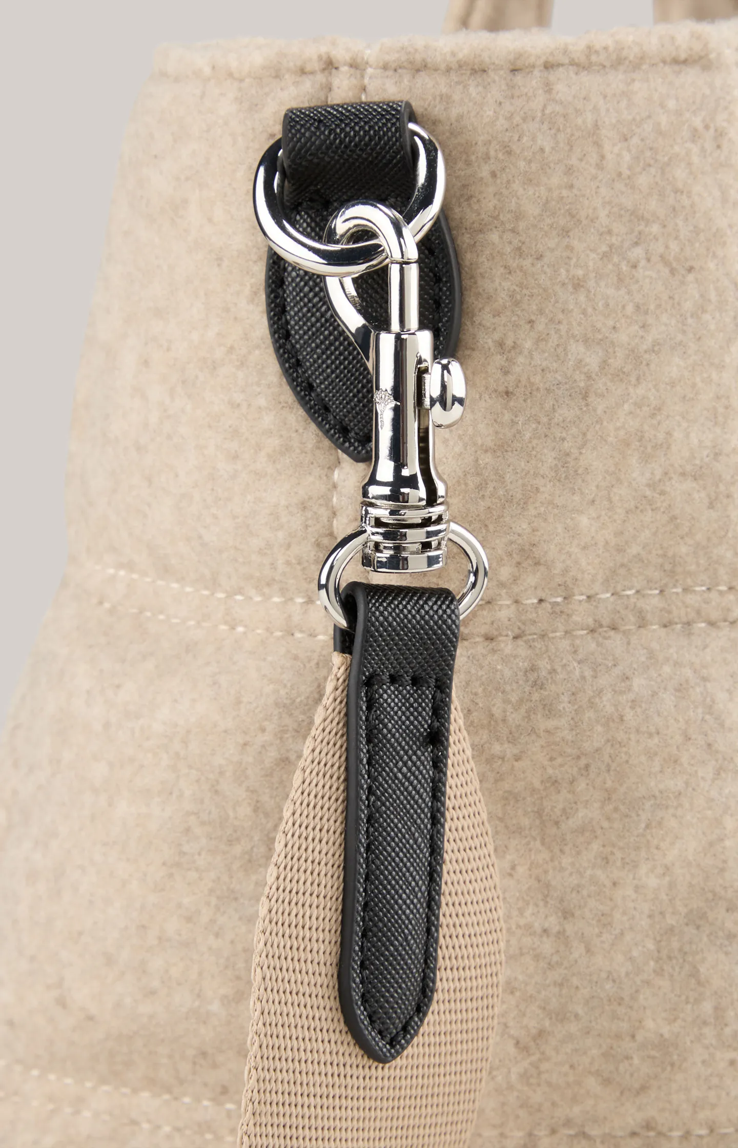 Handtasche Ordine Giaccone Sila in Hellbeige